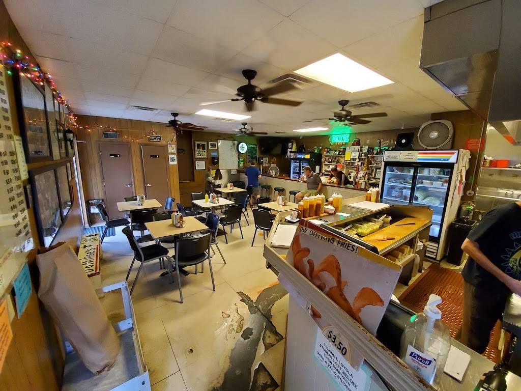 Domilises Po-Boy & Bar | restaurant | 5240 Annunciation St, New Orleans, LA 70115, USA | 5048999126 OR +1 504-899-9126