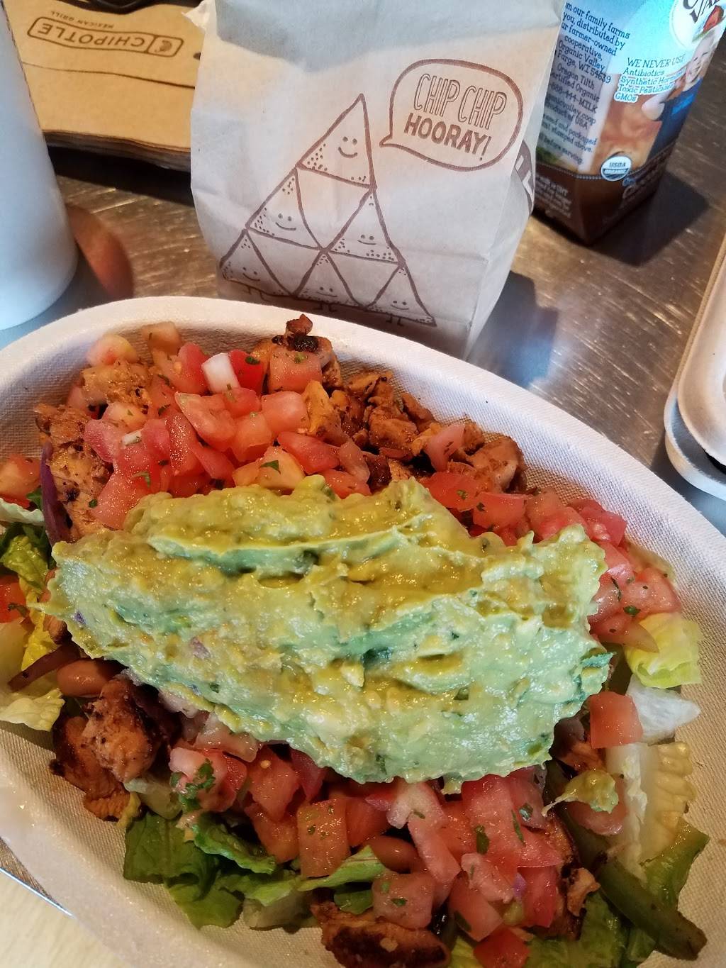 Chipotle Mexican Grill | restaurant | 18003 Garland Groh Blvd, Hagerstown, MD 21740, USA | 2404208010 OR +1 240-420-8010