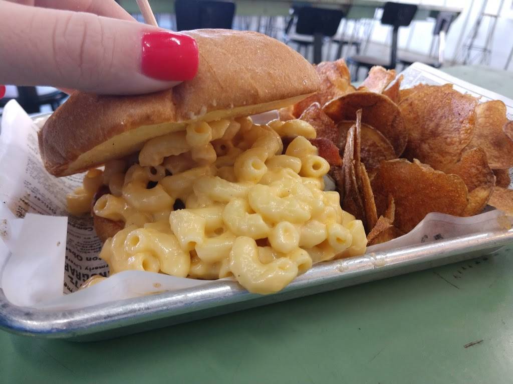 Lemonade House Grille | restaurant | 350 N Kingshighway St, Cape Girardeau, MO 63701, USA | 5738031380 OR +1 573-803-1380