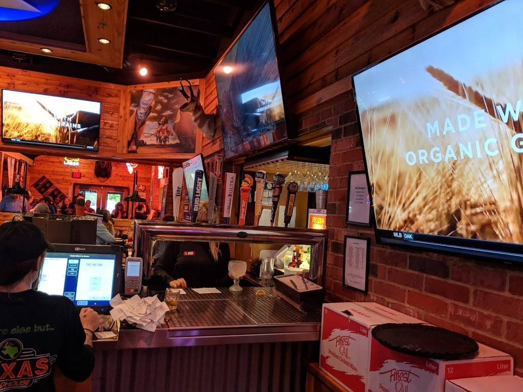 Texas Roadhouse | restaurant | 4435 S Peak Blvd, Roanoke, VA 24018, USA | 5407747427 OR +1 540-774-7427