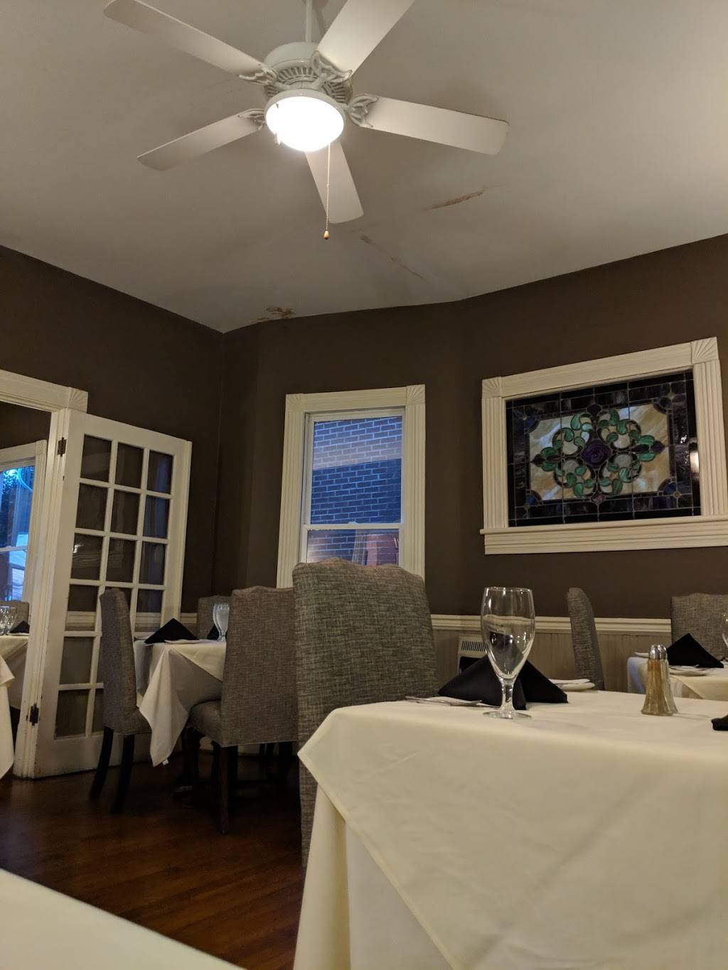 6th and Main | restaurant | 210 6th St, North Wilkesboro, NC 28659, USA | 3369031166 OR +1 336-903-1166