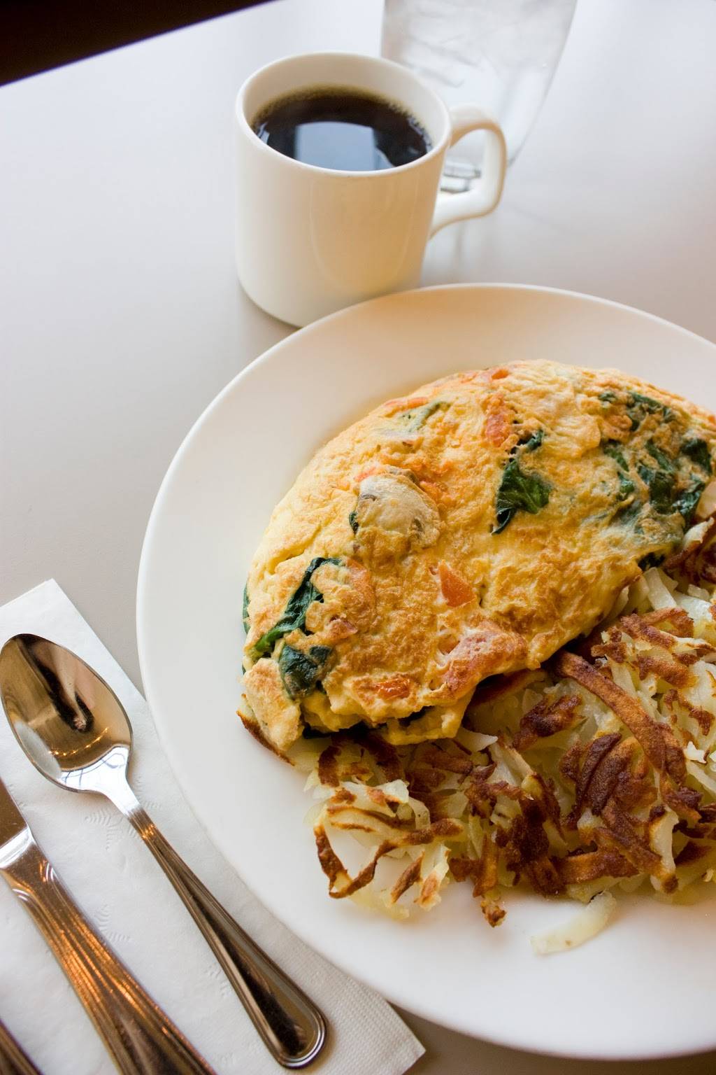 Ellys Pancake House | bakery | 435 Townline Rd, Mundelein, IL 60060, USA | 8478378100 OR +1 847-837-8100