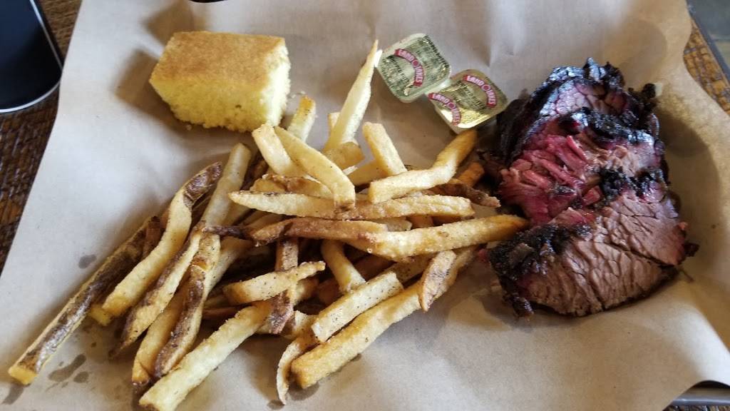 MISSION BBQ | restaurant | 4501 14th St W, Bradenton, FL 34207, USA | 9412094887 OR +1 941-209-4887