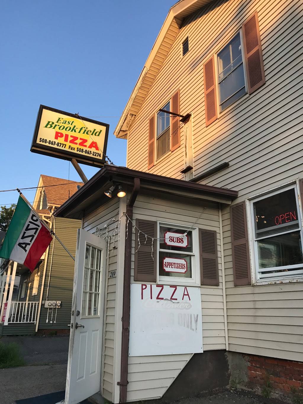 East Brookfield Pizza | restaurant | 289 E Main St, East Brookfield, MA 01515, USA | 5088678777 OR +1 508-867-8777