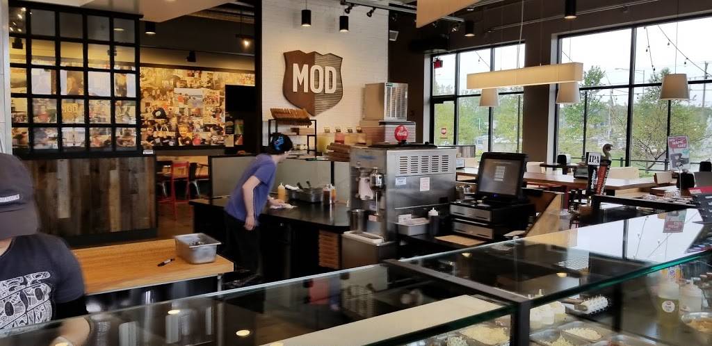 MOD Pizza | restaurant | 7135 S Kingery Hwy, Willowbrook, IL 60527, USA | 6304682099 OR +1 630-468-2099