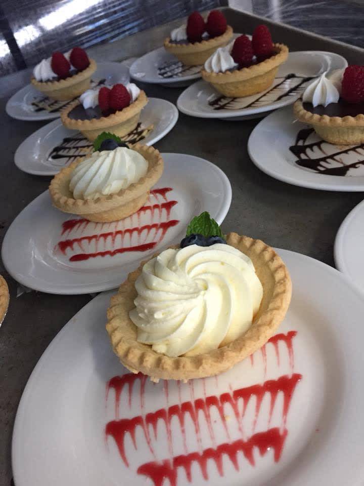 Peaches Sweets & Treats | restaurant | 3202 E 27th St, Kansas City, MO 64127, USA | 8162915394 OR +1 816-291-5394