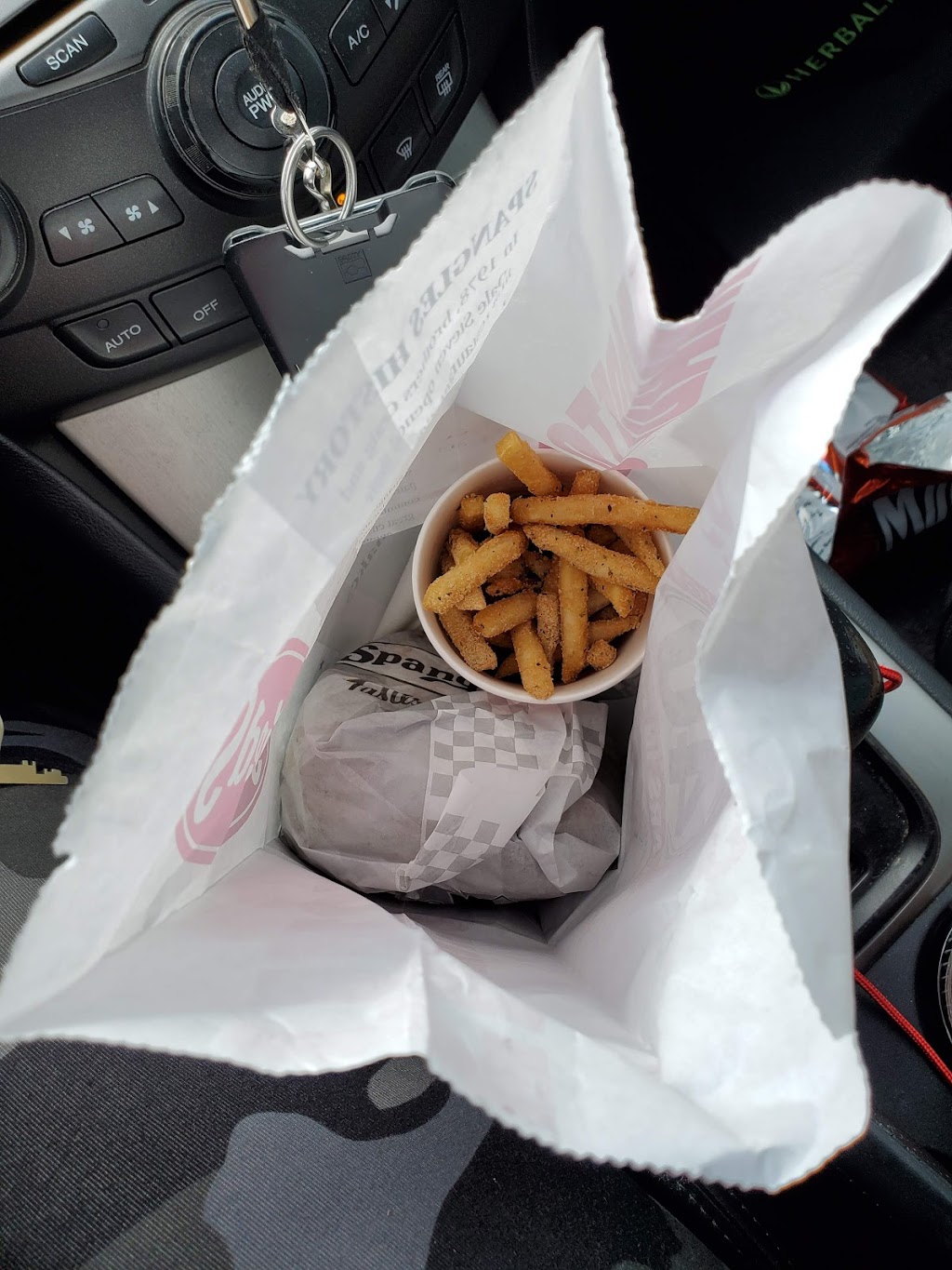 Spangles | restaurant | 850 N Broadway, Wichita, KS 67214, USA | 3162635520 OR +1 316-263-5520