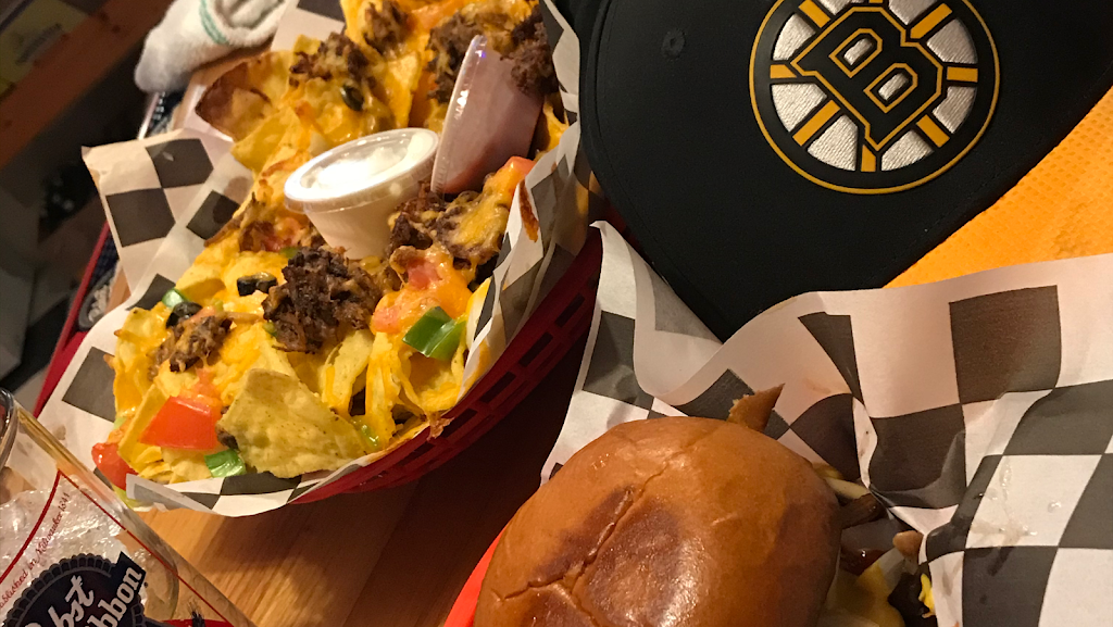 Skips | restaurant | 288 Narragansett Trail, Buxton, ME 04093, USA | 2079299985 OR +1 207-929-9985