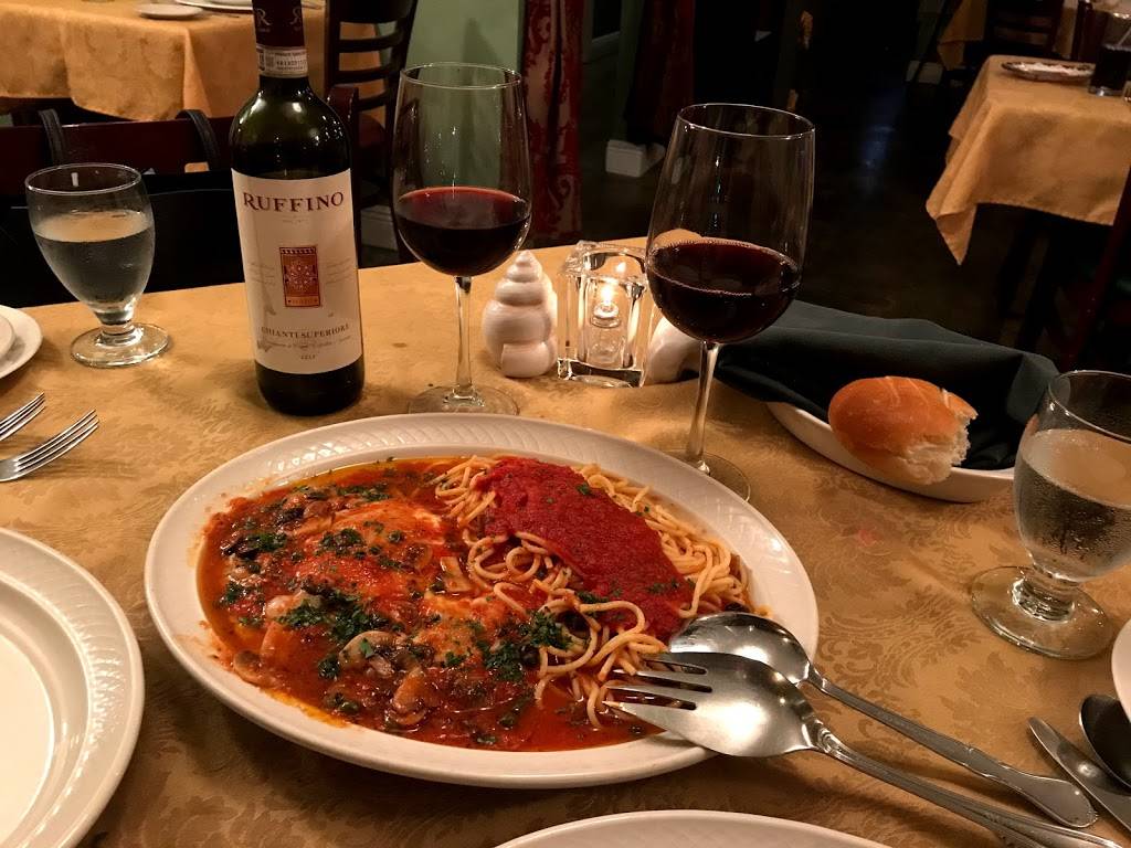 Gios Villa Vancheri | restaurant | 690 Lafitte St, Mandeville, LA 70448, USA | 9856242597 OR +1 985-624-2597