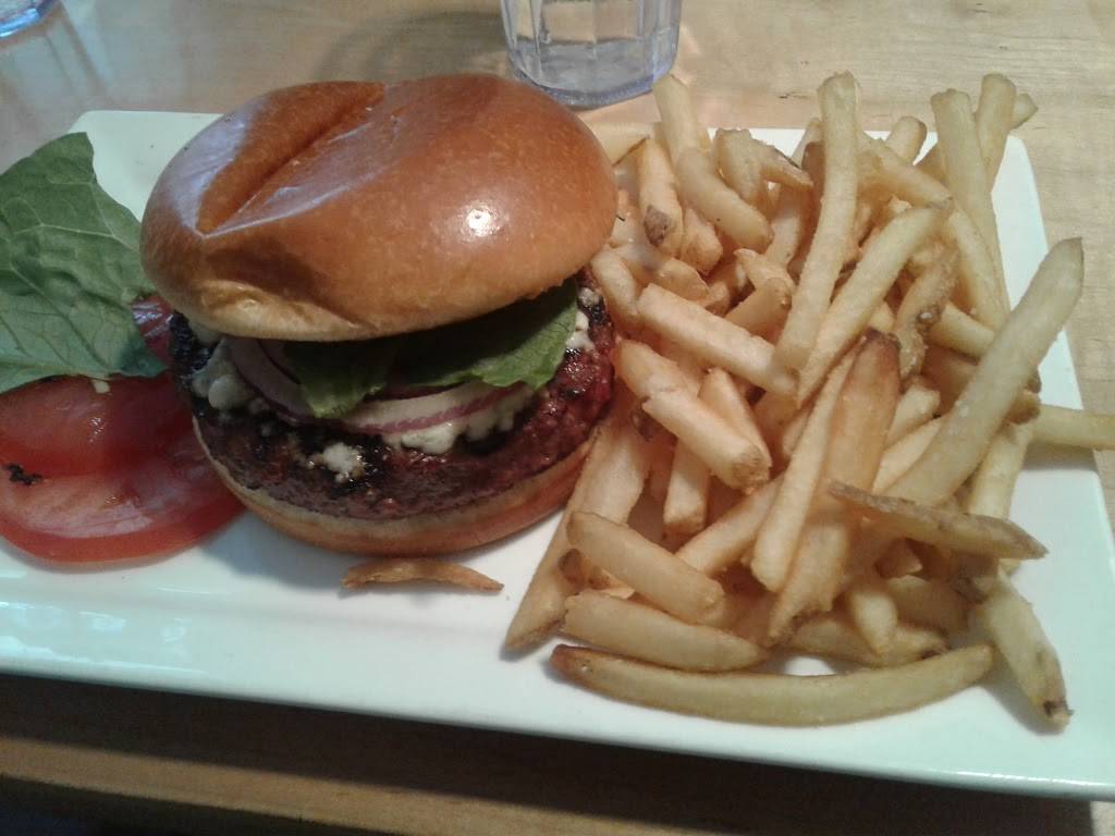 The New American Grill | restaurant | 5700 VT-100, Londonderry, VT 05148, USA | 8028249844 OR +1 802-824-9844