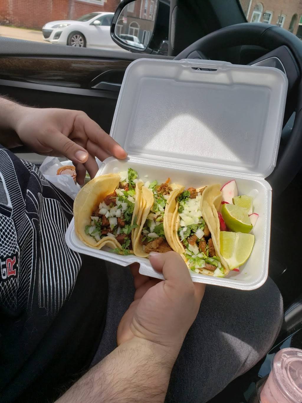 Taco Loco | restaurant | 400 Washington Ave, Philadelphia, PA 19147, USA | 2158839191 OR +1 215-883-9191