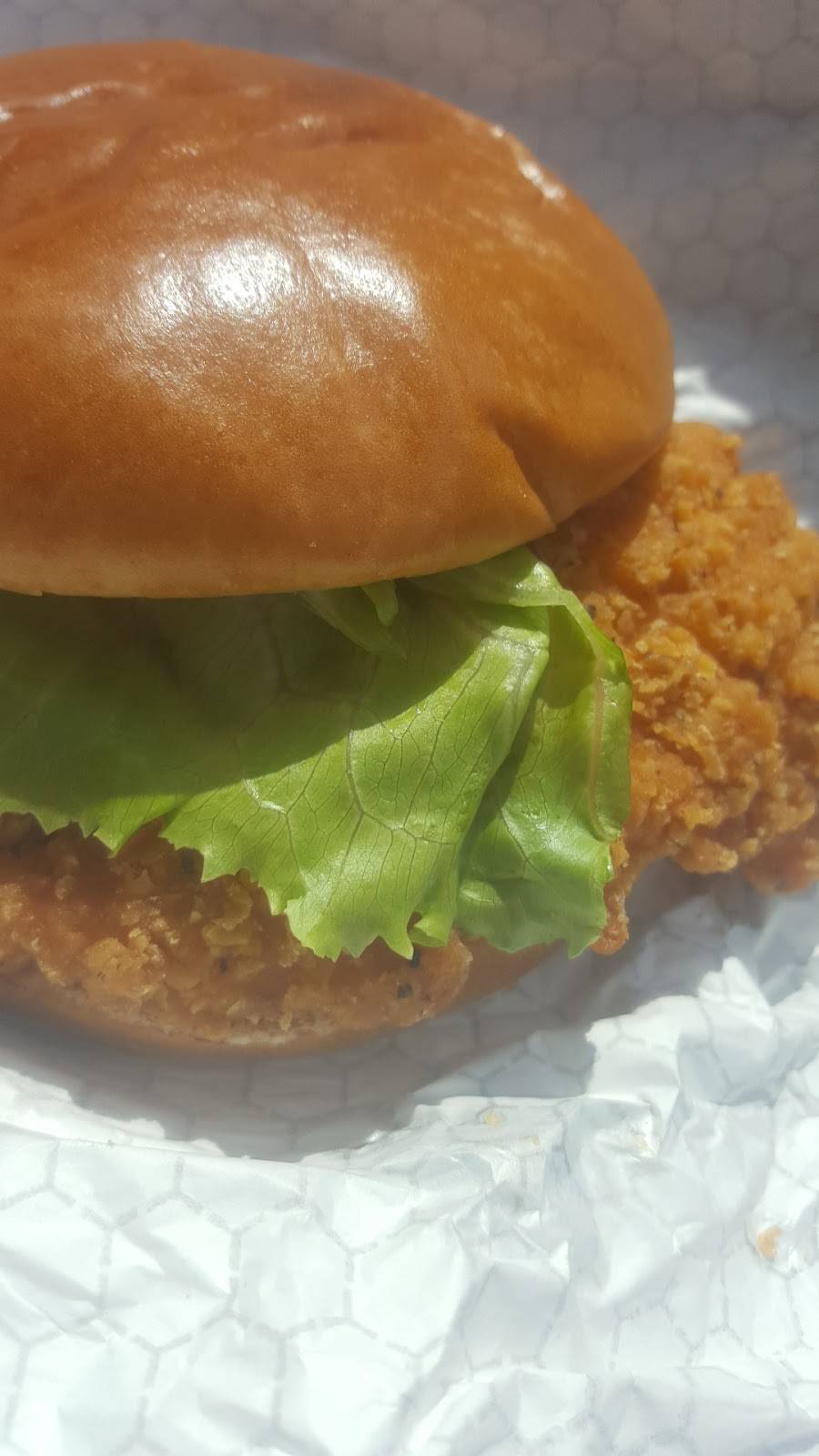 Wendys | restaurant | 4020 Carpenter Rd, Ypsilanti, MI 48197, USA | 7349715644 OR +1 734-971-5644