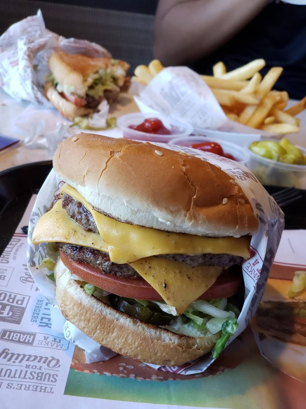 The Habit Burger Grill | meal takeaway | 12002 Carmel Mountain Rd, San Diego, CA 92128, USA | 8584859991 OR +1 858-485-9991