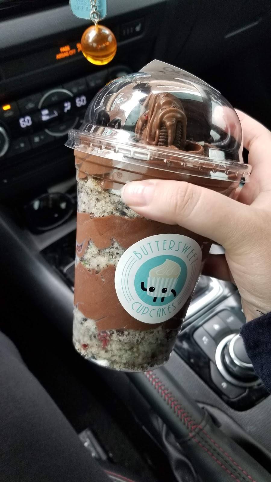 Buttersweet Cupcakes Edmond | restaurant | 16708 N Pennsylvania Ave, Edmond, OK 73012, USA | 4053979395 OR +1 405-397-9395