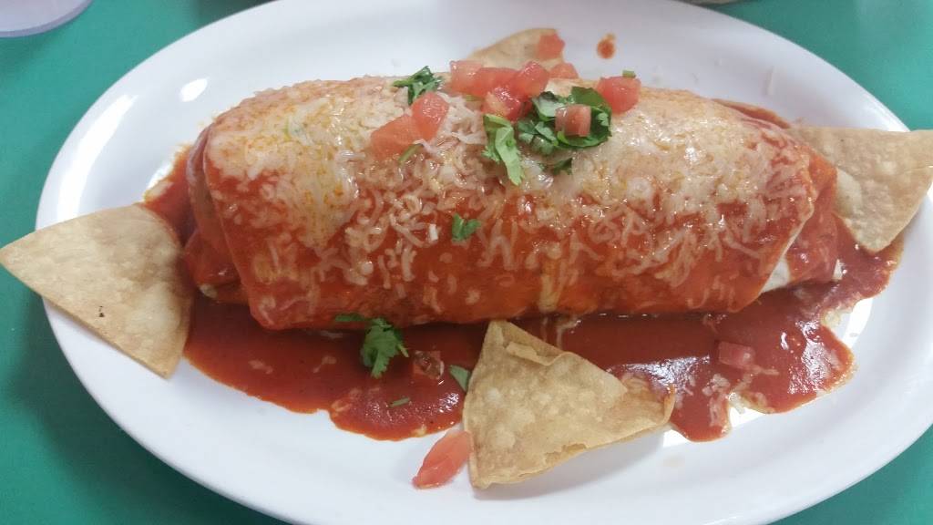 La Fiesta Mexican Grill | restaurant | 14711 Princeton Ave #9, Moorpark, CA 93021, USA | 8055294911 OR +1 805-529-4911