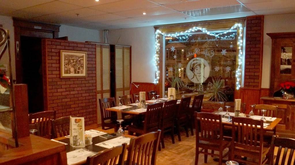 Café-resto Le Gavroche | restaurant | 304 Rue Notre Dame E, Victoriaville, QC G6P 5G7, Canada | 8196043077 OR +1 819-604-3077