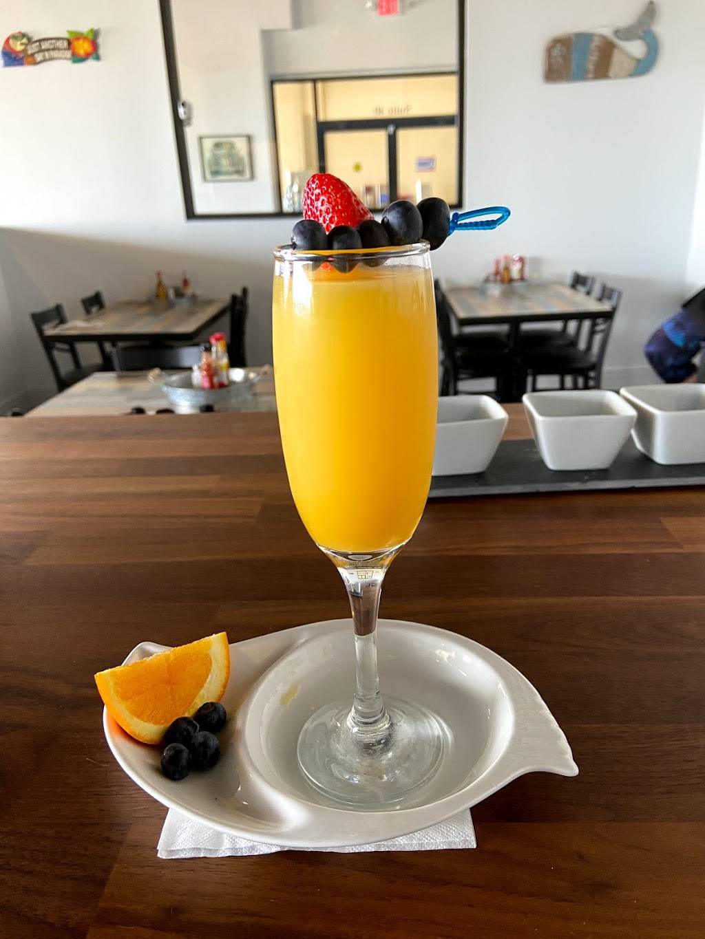 Paradise Grille & Pub | restaurant | 2400 S Ridgewood Ave, South Daytona, FL 32117, USA | 3862655944 OR +1 386-265-5944