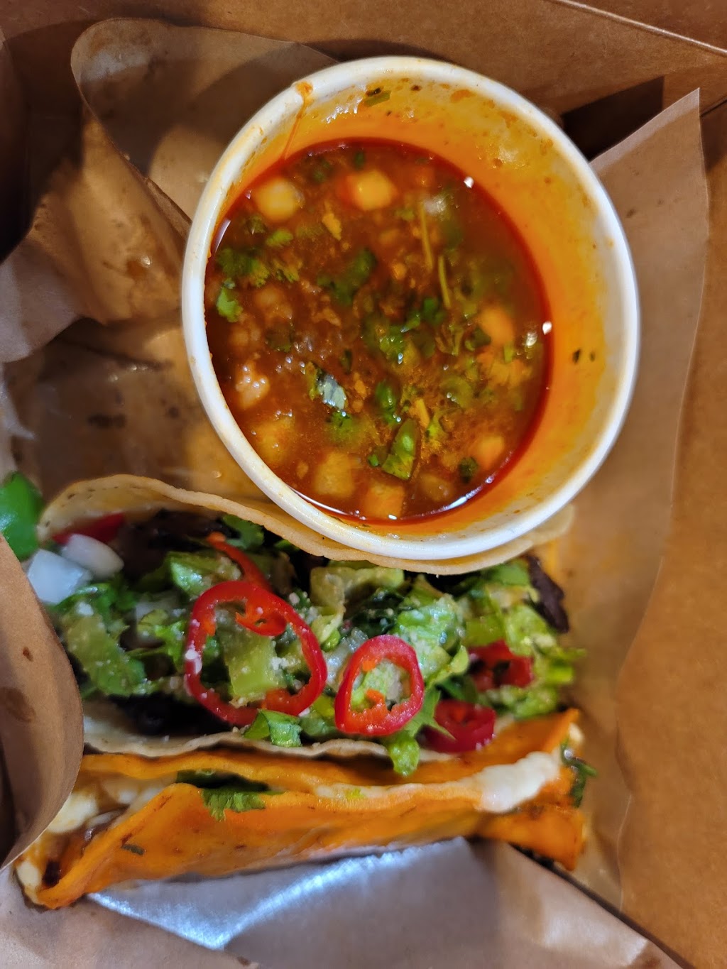 Chili On Top | restaurant | 12531 Dillingham Square, Lake Ridge, VA 22192, USA | 7033387339 OR +1 703-338-7339