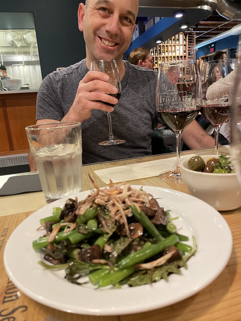 Flights Wine Bar | restaurant | 1444 NW College Way Suite 1, Bend, OR 97703, USA | 5417280753 OR +1 541-728-0753