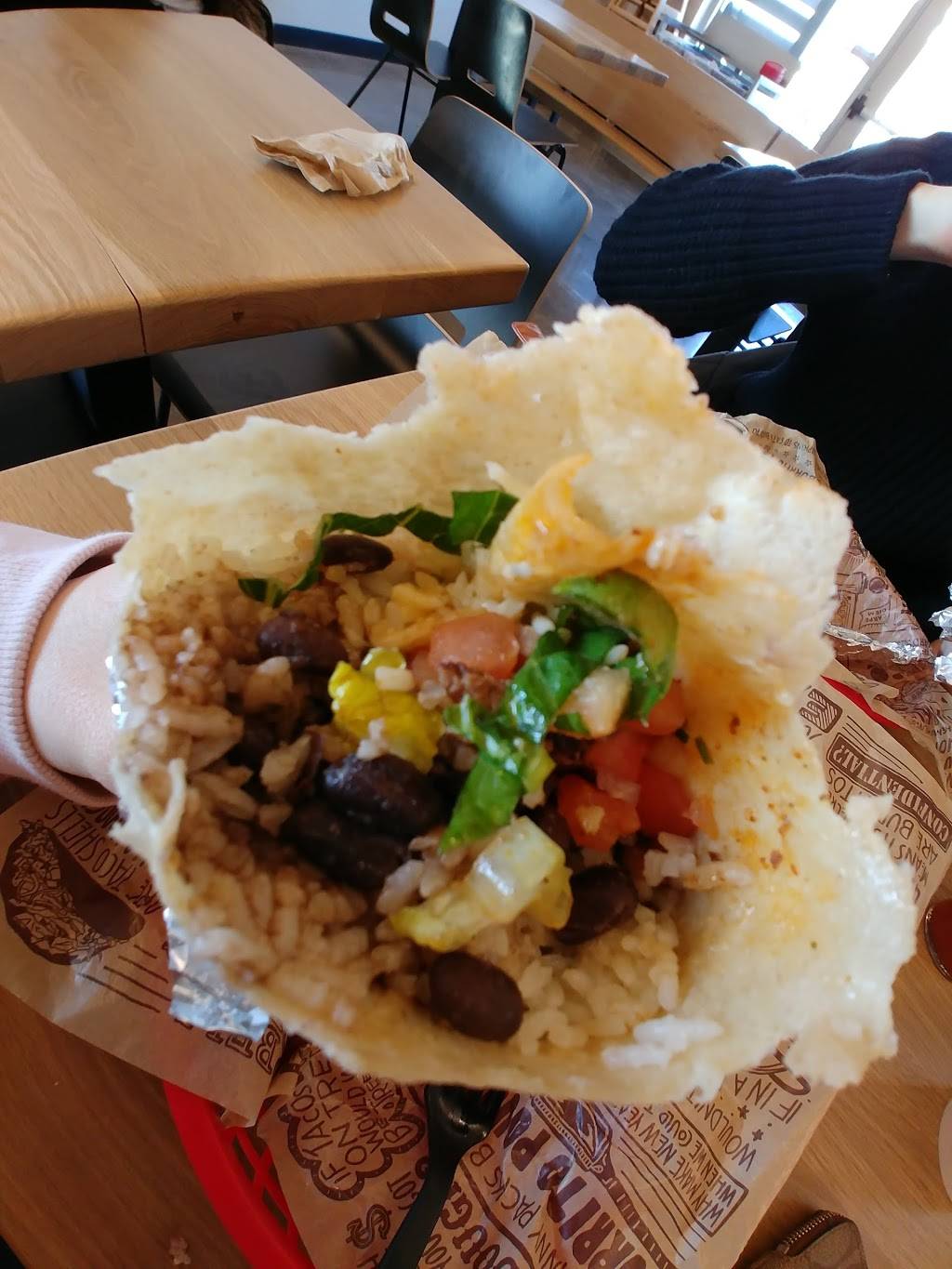 Chipotle Mexican Grill | restaurant | 601 Oscar Robertson Blvd, Indianapolis, IN 46202, USA | 3178228106 OR +1 317-822-8106