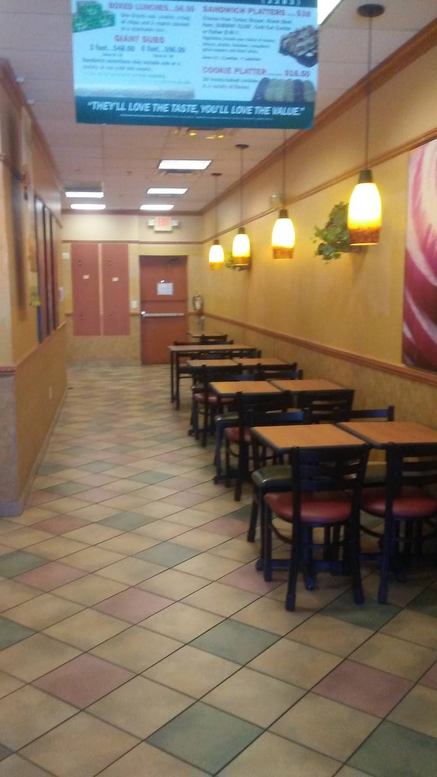 Subway | restaurant | 2020 N Flamingo Rd, Pembroke Pines, FL 33028, USA | 9543676941 OR +1 954-367-6941