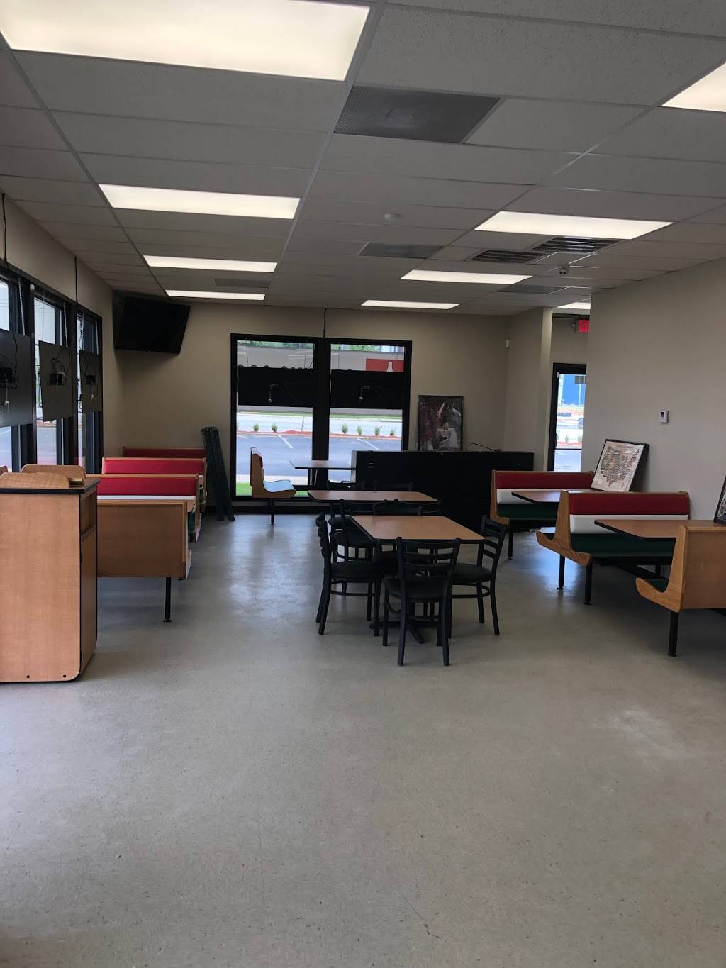 Nicks Gyros Seafood IV | restaurant | 7347 Garners Ferry Rd, Columbia, SC 29209, USA | 8038343917 OR +1 803-834-3917