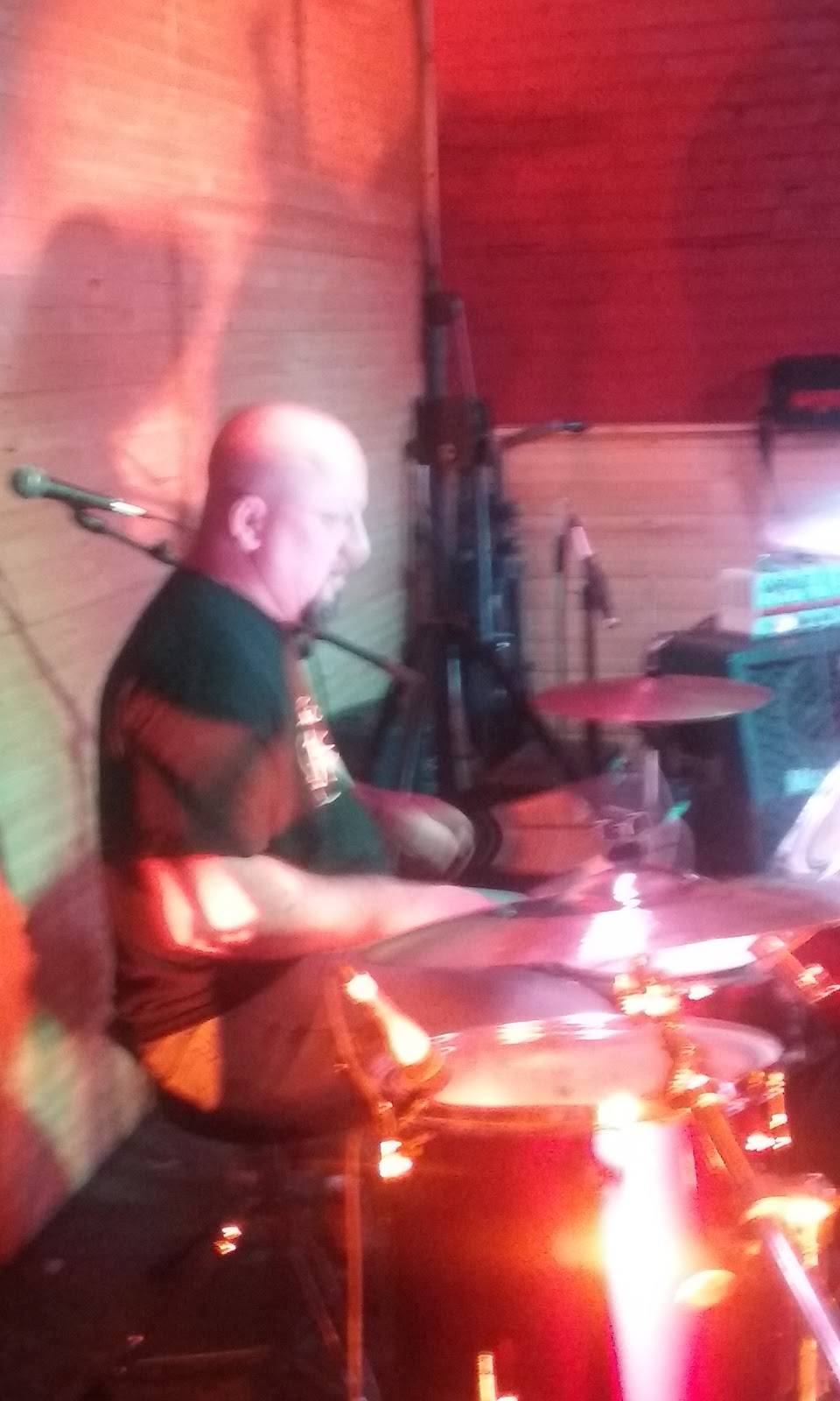 Moores Pub | restaurant | 168 E Elm St, Canton, IL 61520, USA | 3096470104 OR +1 309-647-0104