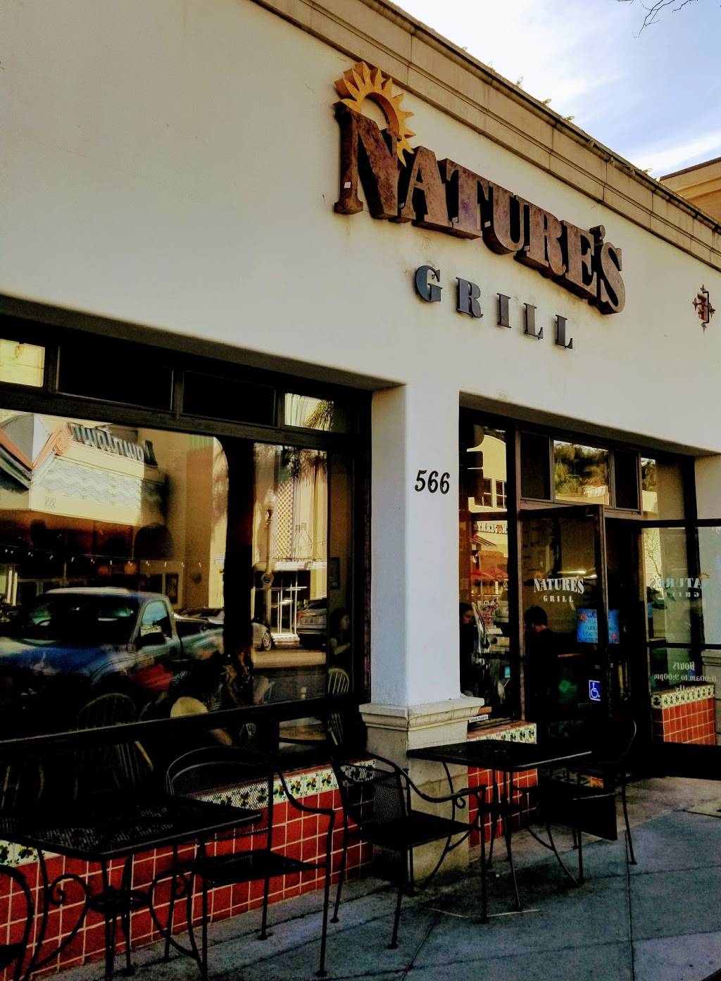 Natures Grill & Juice Bar | restaurant | 566 E Main St, Ventura, CA 93001, USA | 8056437855 OR +1 805-643-7855