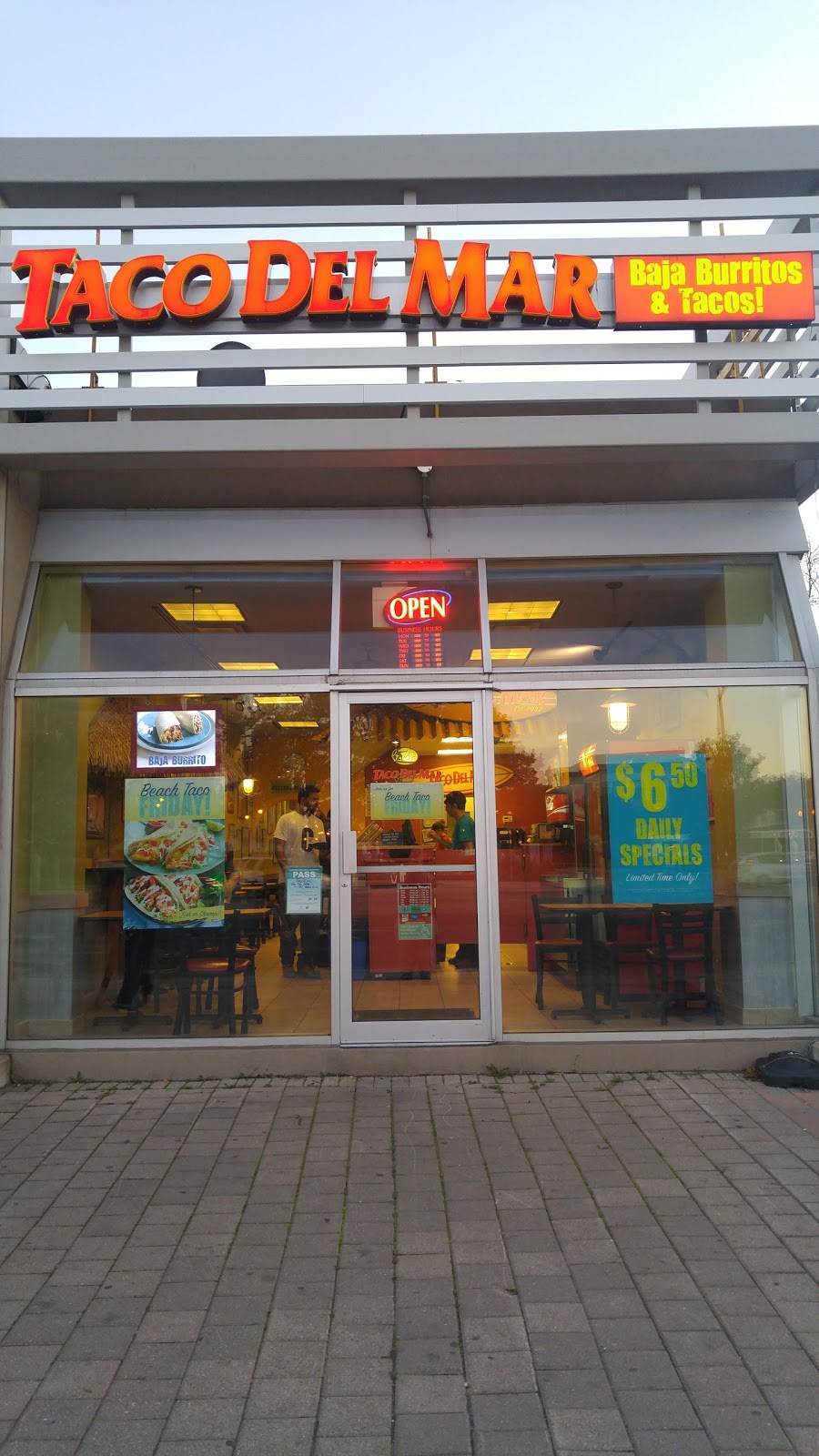 Taco Del Mar | restaurant | 1331-1335 Main St W #5, Hamilton, ON L8S 1C6, Canada | 2893890900 OR +1 289-389-0900