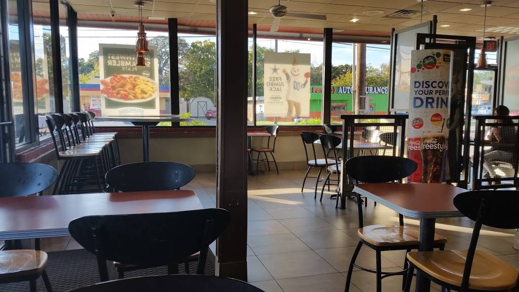 Jack in the Box | restaurant | 502 N OConnor Rd, Irving, TX 75061, USA | 9722546504 OR +1 972-254-6504