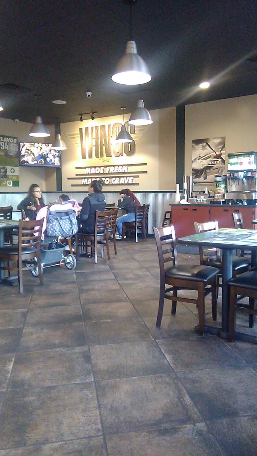Wingstop | restaurant | 4445 N Pulaski Rd N - O, Chicago, IL 60630, USA | 8722083346 OR +1 872-208-3346