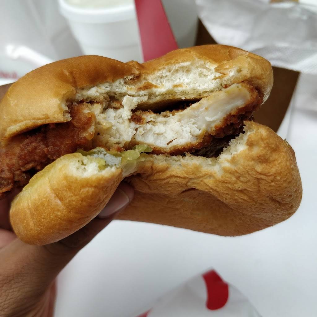 Chick-fil-A | restaurant | 8000 W Broward Blvd Ste 5005, Plantation, FL 33388, USA | 9544769425 OR +1 954-476-9425