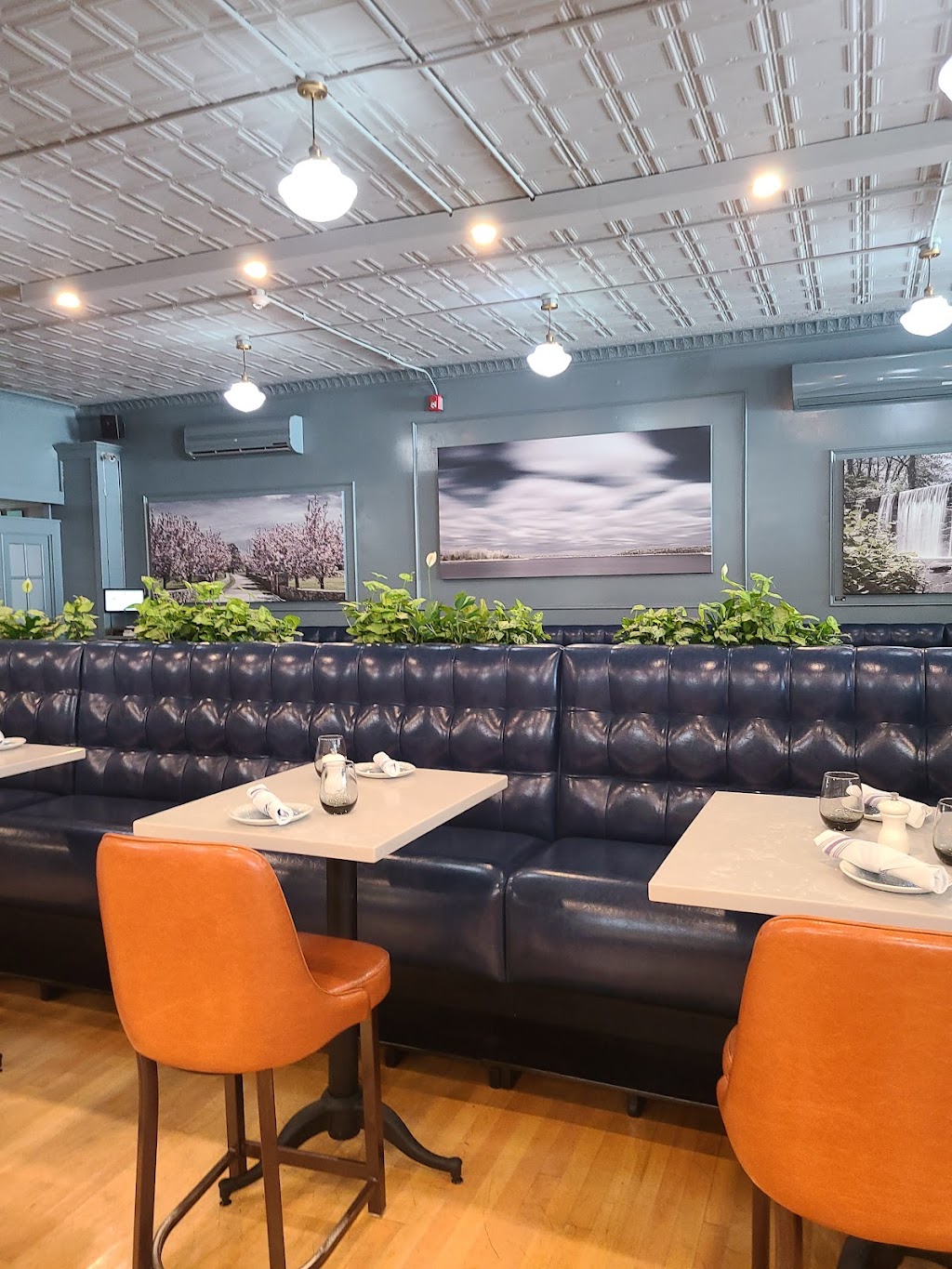 The County Seat Restaurant & Lounge | restaurant | 50 Main St, East Greenwich, RI 02818, USA | 4013980032 OR +1 401-398-0032