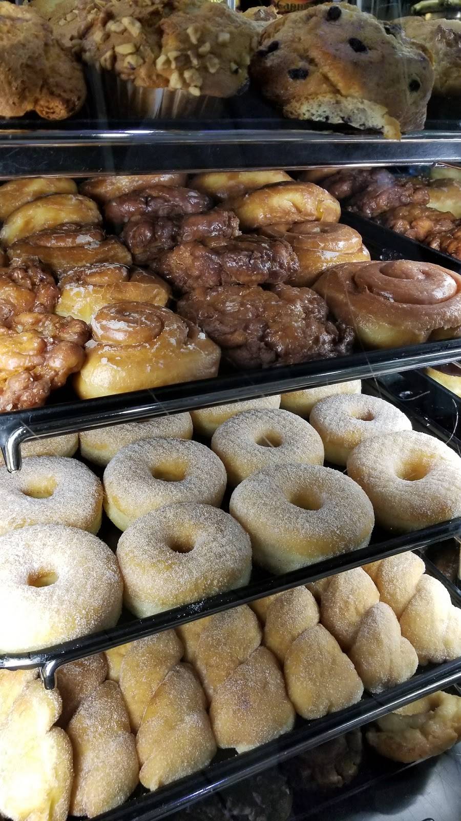 Winchells Donut House | cafe | 1700 S Western Ave, Los Angeles, CA 90006, USA | 3237319725 OR +1 323-731-9725