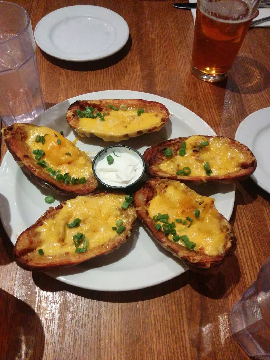 The Claim Company | restaurant | 2000 Northbrook Court, Northbrook, IL 60062, USA | 8472919111 OR +1 847-291-9111