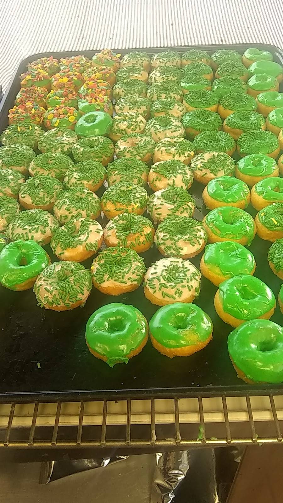 Yum Yum Donuts | cafe | 6411 E Spring St, Long Beach, CA 90808, USA | 5624259468 OR +1 562-425-9468