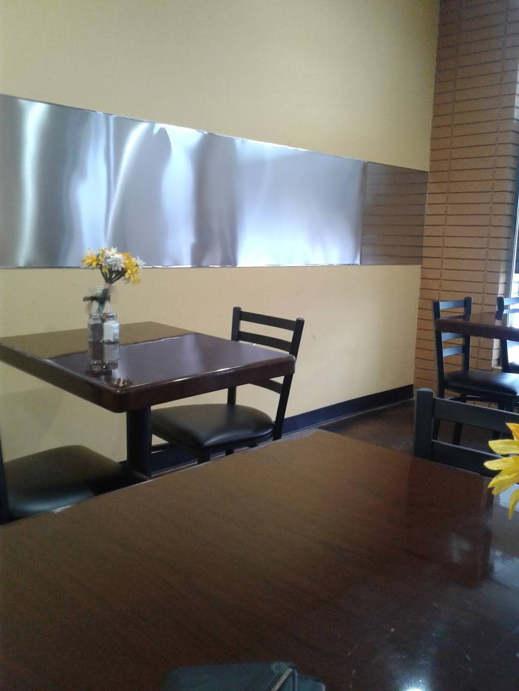 Ms Bs Seafood | restaurant | Forest Mart Shopping Center, 6095 Fairburn Rd, Douglasville, GA 30134, USA | 7707028115 OR +1 770-702-8115