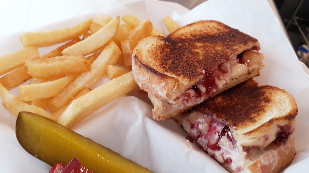 Andis Snack Shack | meal takeaway | 190 Cross Creek Blvd, Branson, MO 65616, USA | 4173191609 OR +1 417-319-1609