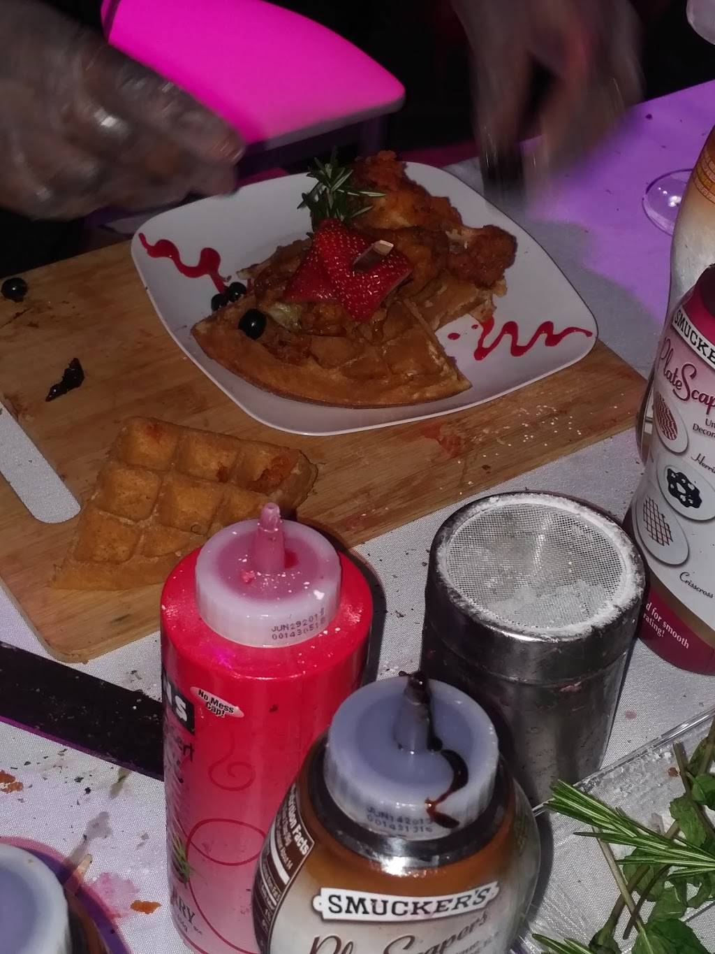 The factory | restaurant | 124 Woodcleft Ave, Freeport, NY 11520, USA | 5163308317 OR +1 516-330-8317