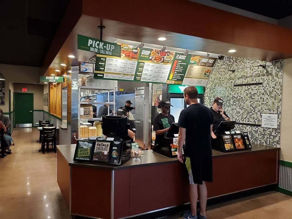 Wingstop | restaurant | 1925B W Brandon Blvd, Brandon, FL 33511, USA | 8134999464 OR +1 813-499-9464