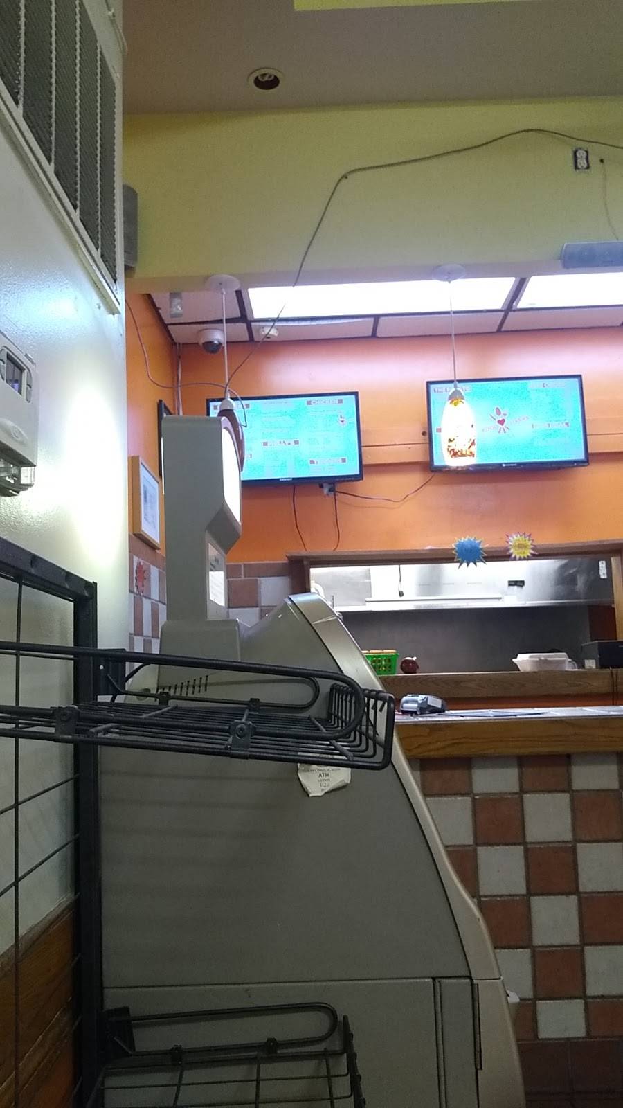 Food Lovers Grill | restaurant | 517 Martin Luther King Dr, East St Louis, IL 62201, USA | 6188578085 OR +1 618-857-8085