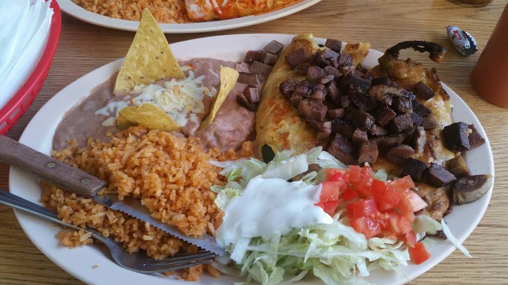 Los 3 Panchos | restaurant | 1155 W Diversey Pkwy, Chicago, IL 60614, USA | 7739353198 OR +1 773-935-3198