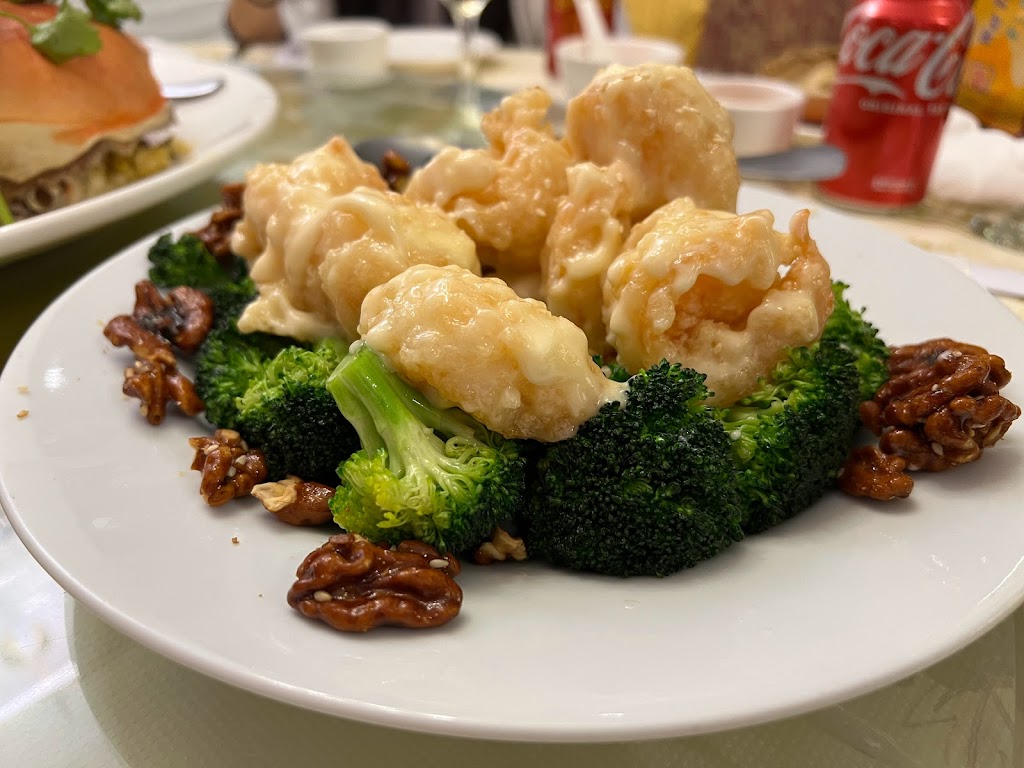 Ocean Bay | restaurant | 8302 Queens Blvd, Queens, NY 11373, USA | 7188981188 OR +1 718-898-1188