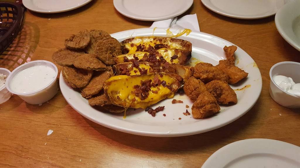 Texas Roadhouse | restaurant | 2859 Clayton Crossing Way, Oviedo, FL 32765, USA | 4076813115 OR +1 407-681-3115