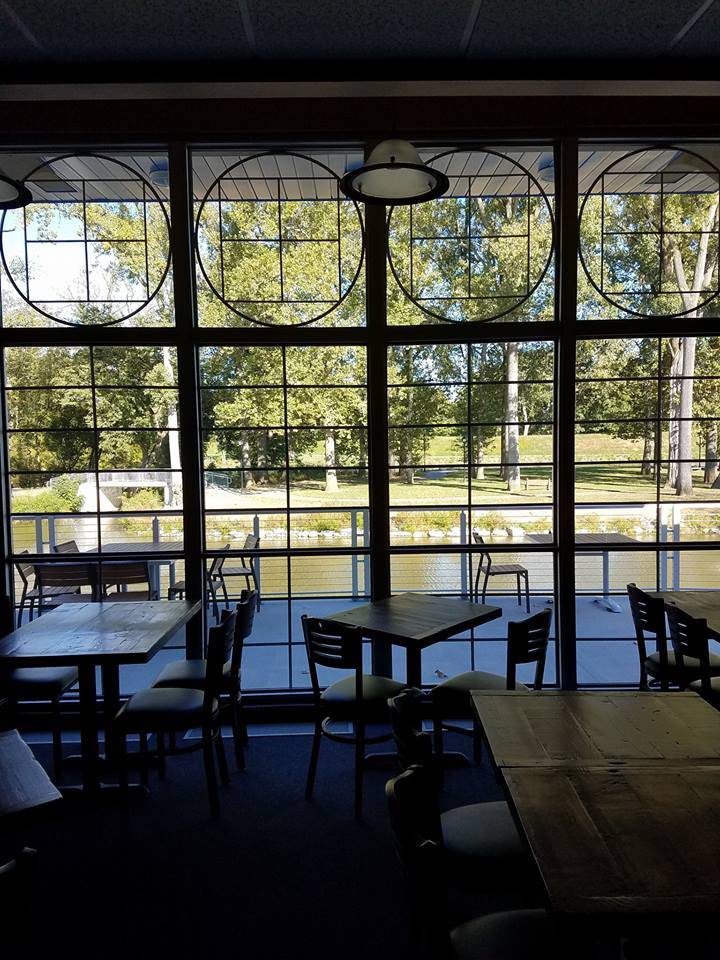 Smiths Boathouse Restaurant | restaurant | 439 N Elm St, Troy, OH 45373, USA | 9373353837 OR +1 937-335-3837