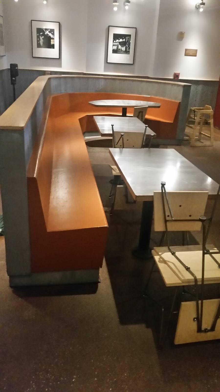 Chipotle Mexican Grill | restaurant | 500 Del Monte Center Ste 30, Monterey, CA 93940, USA | 8316419353 OR +1 831-641-9353