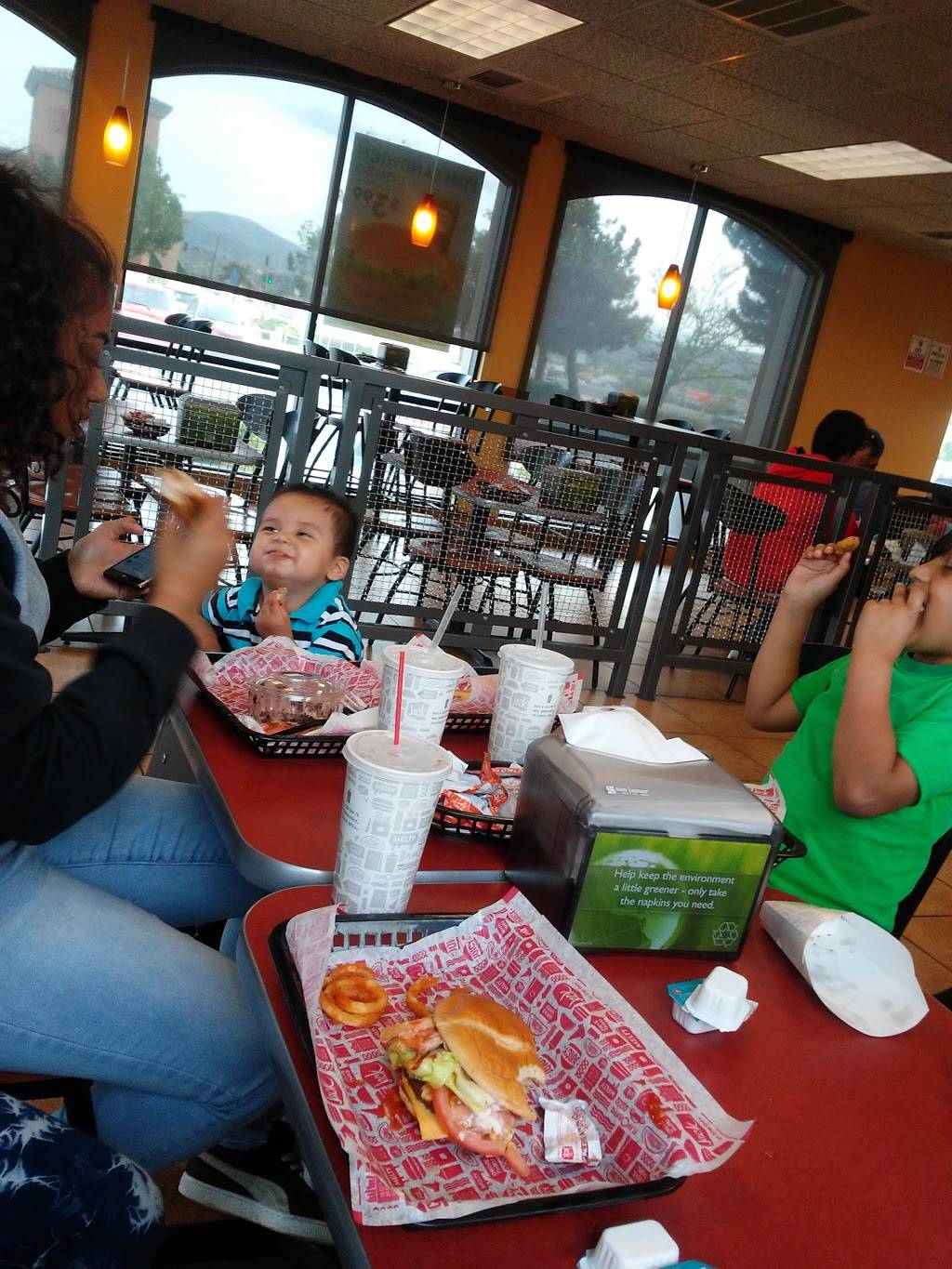 Jack in the Box | restaurant | 37070 47th St E, Palmdale, CA 93552, USA | 6612857382 OR +1 661-285-7382