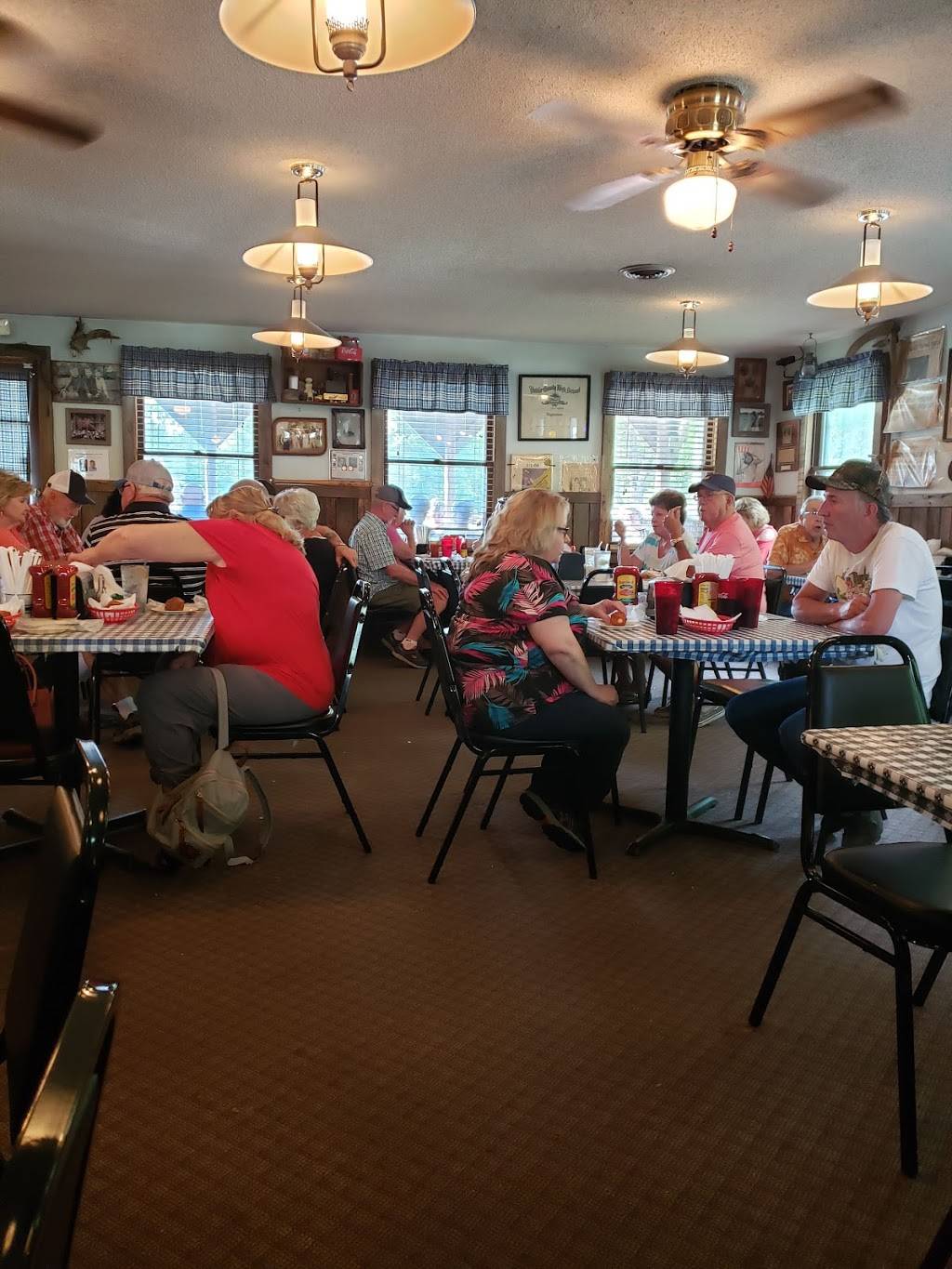 Granny Fishes House | restaurant | 340 Shipman Creek Rd, Wartrace, TN 37183, USA | 9318574025 OR +1 931-857-4025