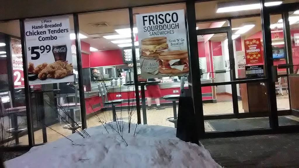 Hardees | restaurant | 207 N Center Ave, Merrill, WI 54452, USA | 7155363292 OR +1 715-536-3292