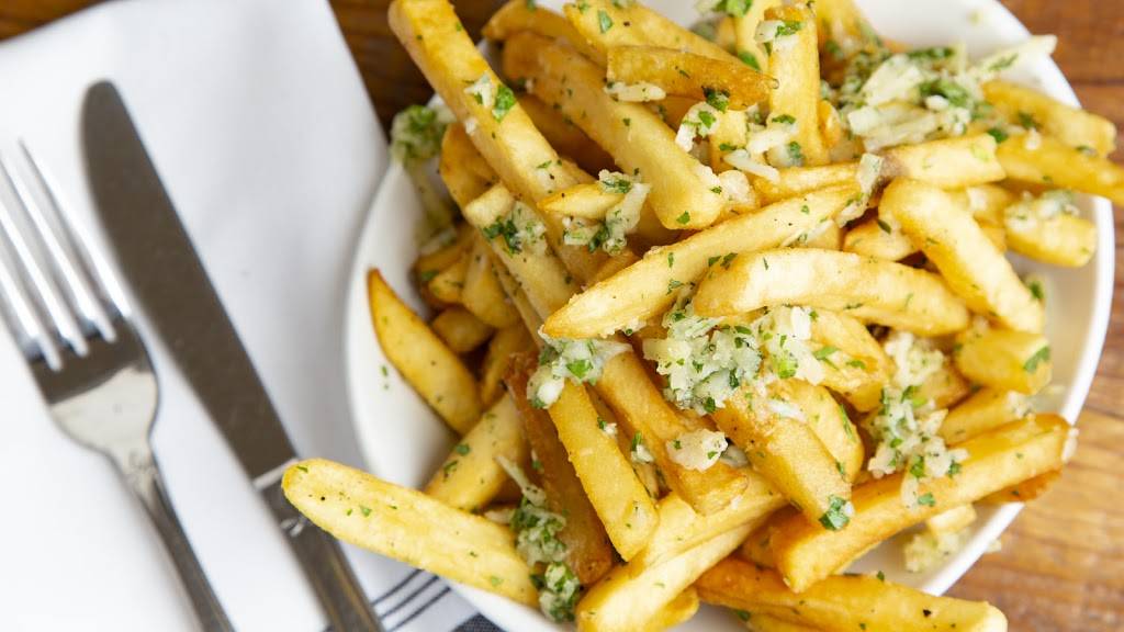 Broadway Roxy | restaurant | 554 S Broadway, Denver, CO 80209, USA | 7204567041 OR +1 720-456-7041